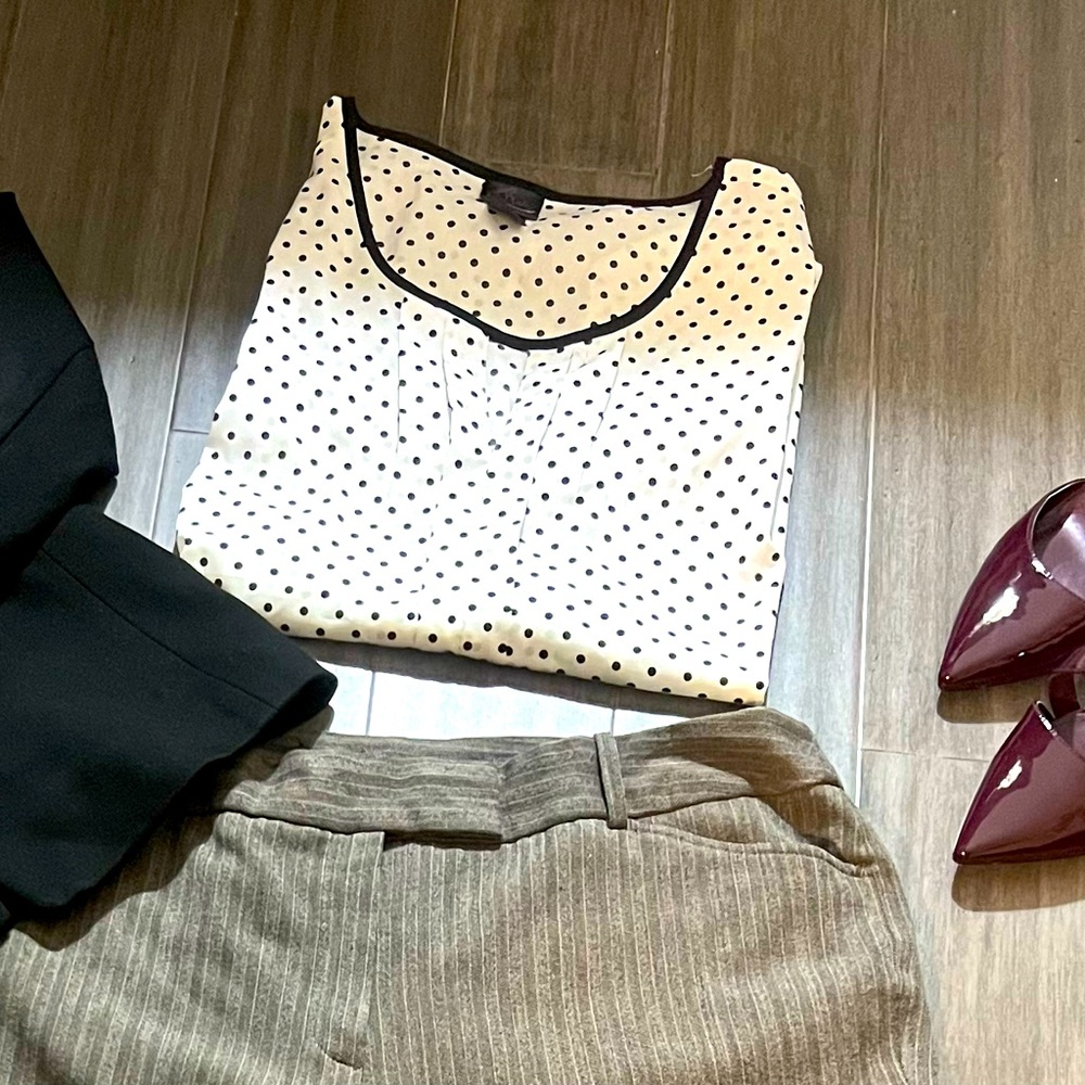 Oh Baby Women’s Black & White Polka Dot Dress Shirt / LG